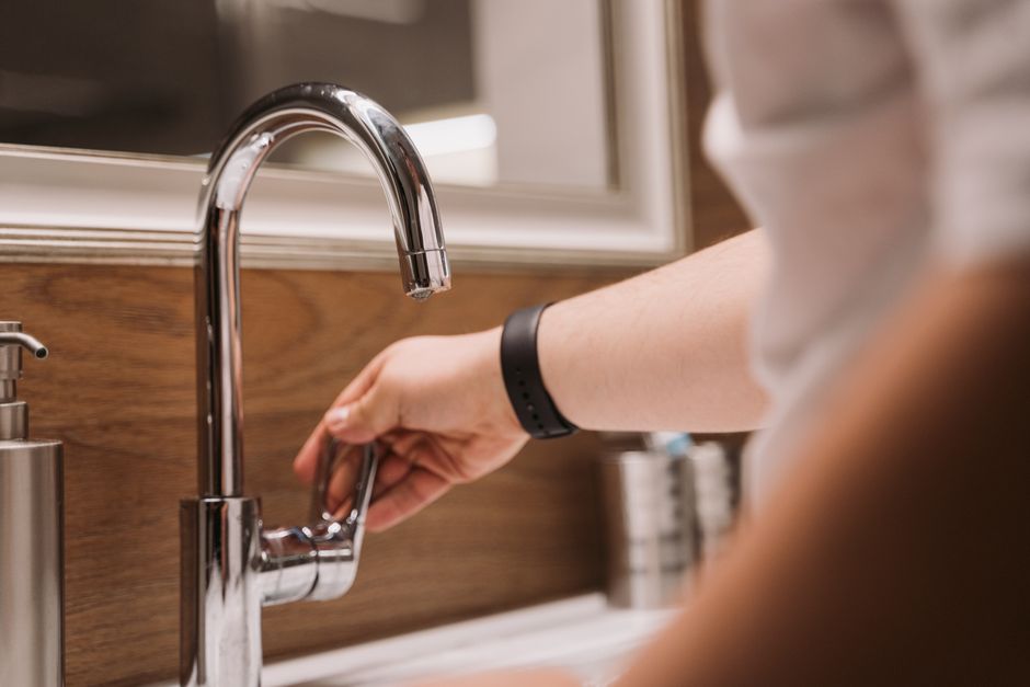Wasmachine met eco-modus voor waterbesparing. Wasmachine met eco-modus voor waterbesparing.